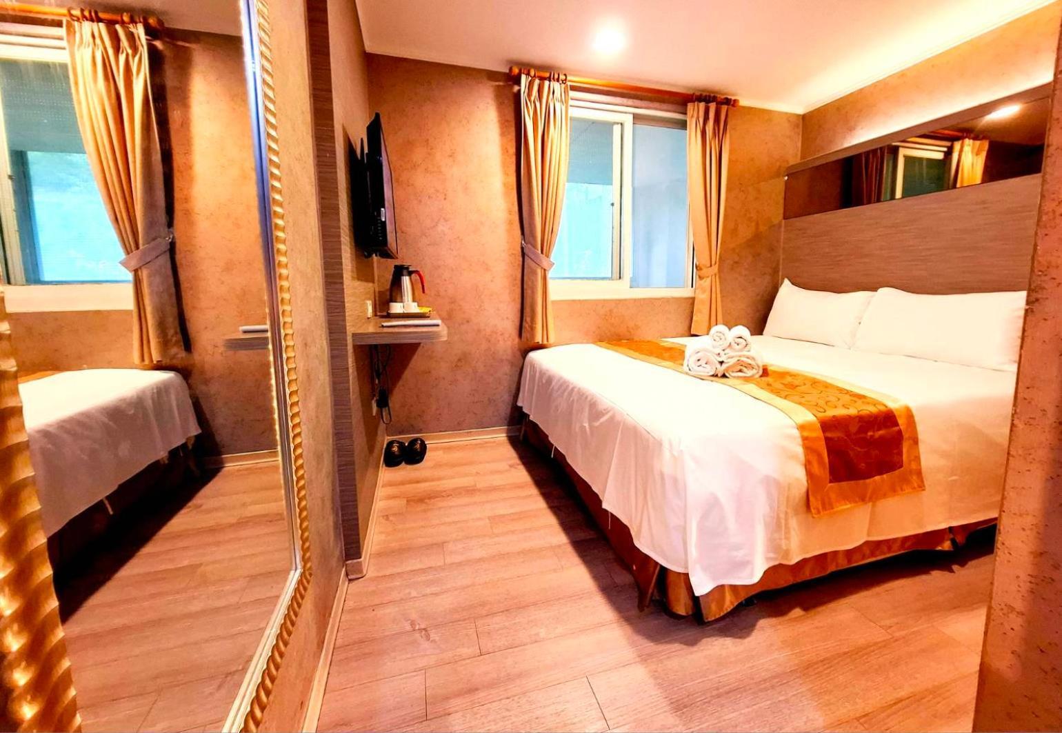 Gau Shan Ching Hotel Zhongzheng  Extérieur photo